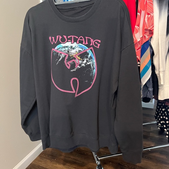Torrid Black Wu-Tang Graphic Sweatshirt - Picture 1 of 1